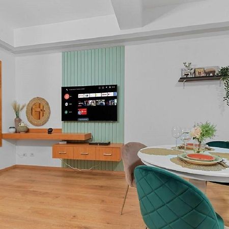 The Flower Clabucet Studio Predeal Exterior photo